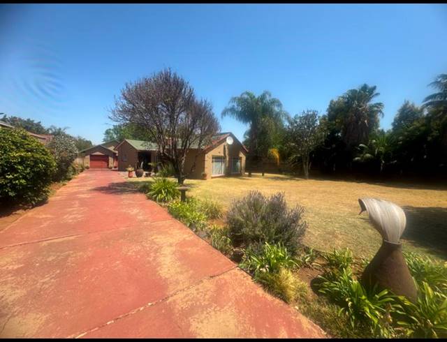 4 BEDROOM HOUSE FOR SALE IN KANONKOP